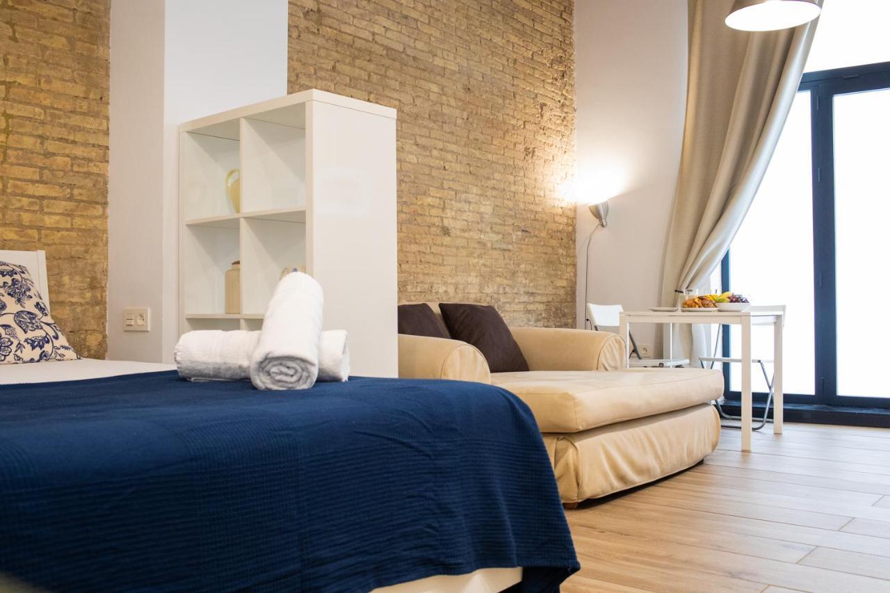 Florit Flats - Cozy Loft By The Central Market Валенсия Екстериор снимка